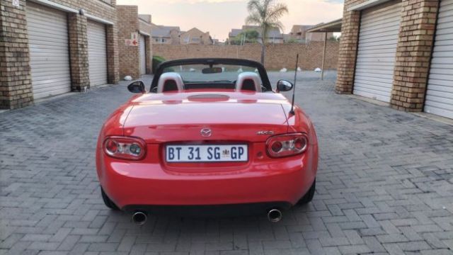 2010 - Mazda MX5 MX5 (Ignatius Du Preez)